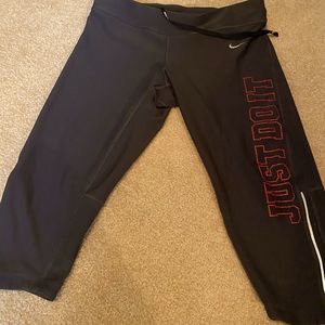 Women’s Nike Dri-Fit Capri Pants